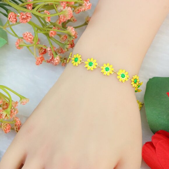 "New Beautiful Design Bracelet for Women/Girls, Gift, B624 - Picture 3 of 10